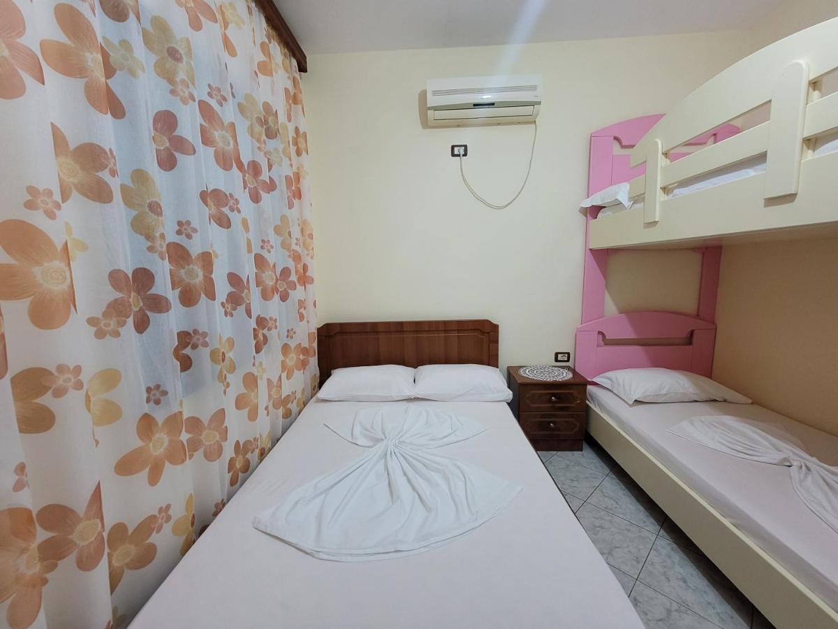 Petrefi Apartments Ksamil Exterior photo