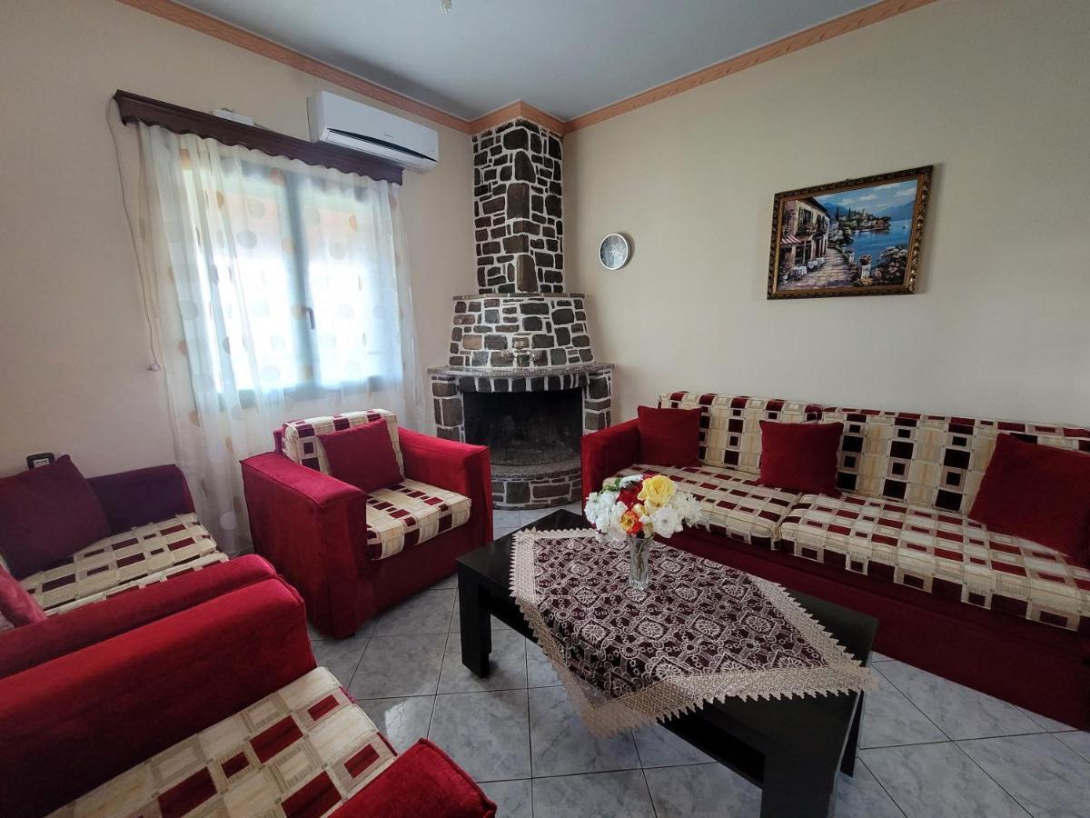 Petrefi Apartments Ksamil Exterior photo