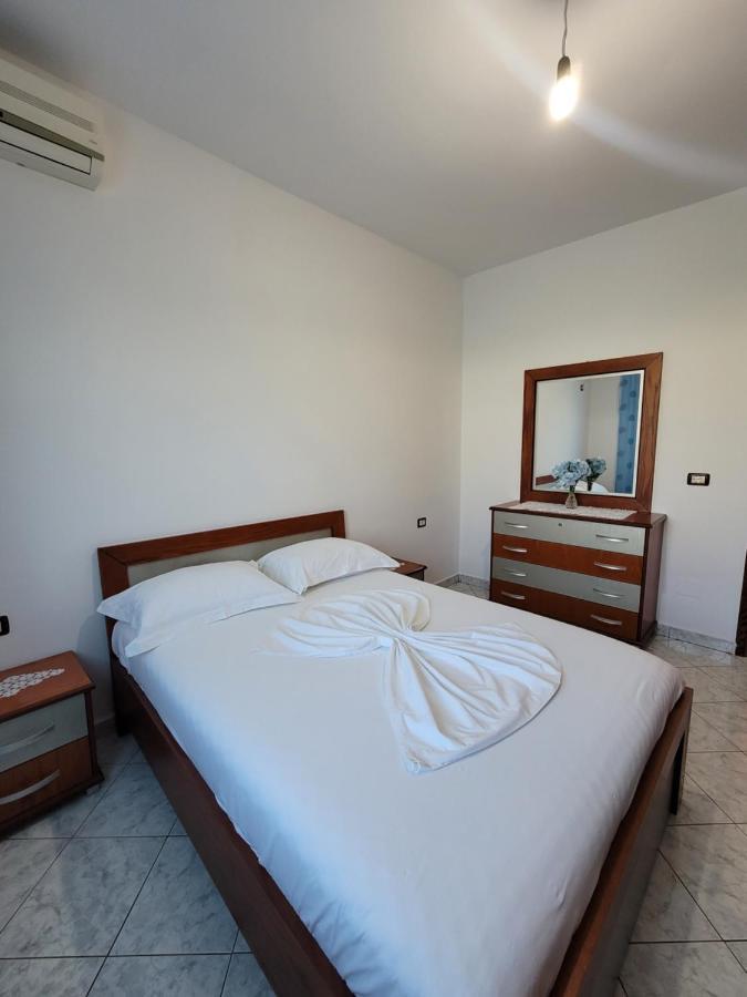 Petrefi Apartments Ksamil Exterior photo