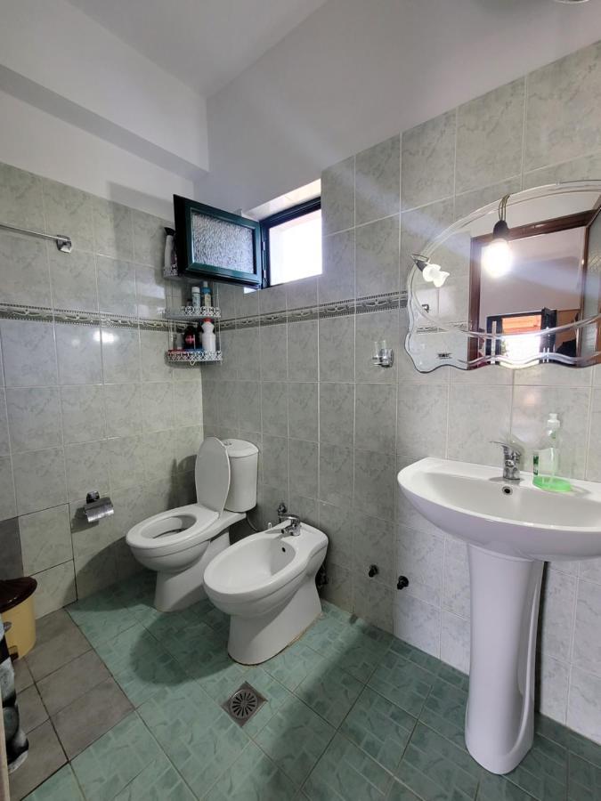 Petrefi Apartments Ksamil Exterior photo